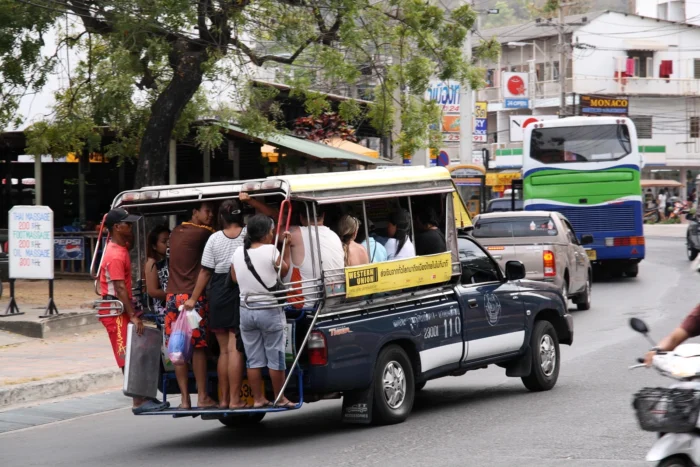 How To Ride the Baht Bus In Pattaya